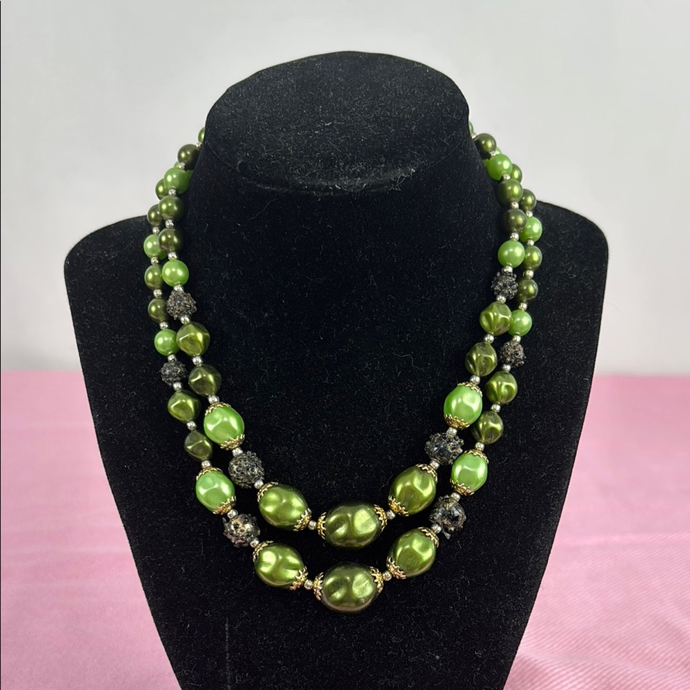 Vintage Japan Green Bead Necklace
